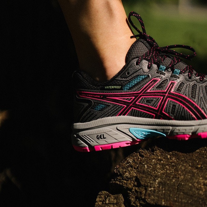 Кроссовки женские ASICS Gel-Venture™ 7 WP Black/Pink Glo