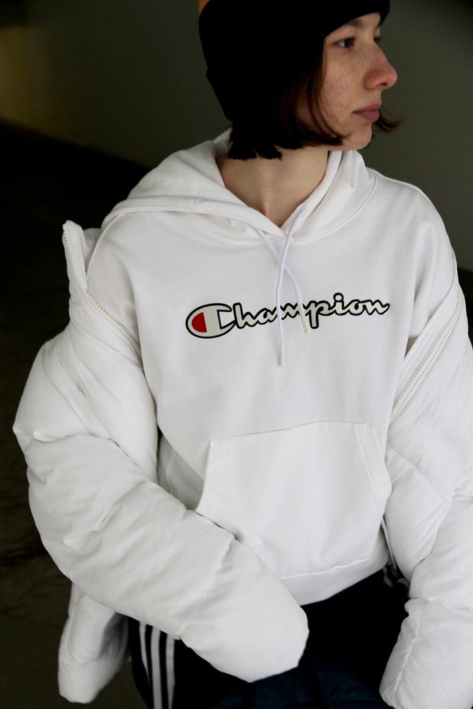 Толстовка женская Champion Vintage Script Logo Cotton Terry Hoodie