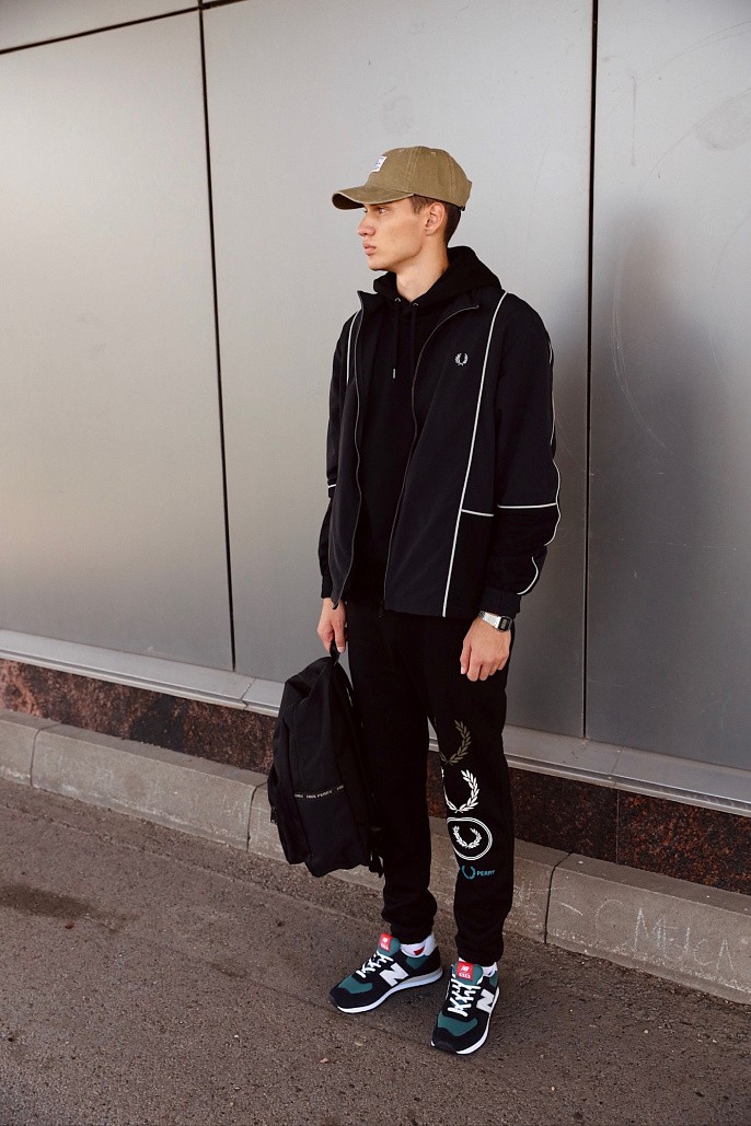 Толстовка Fred Perry Graphic Branding Hooded Sweats