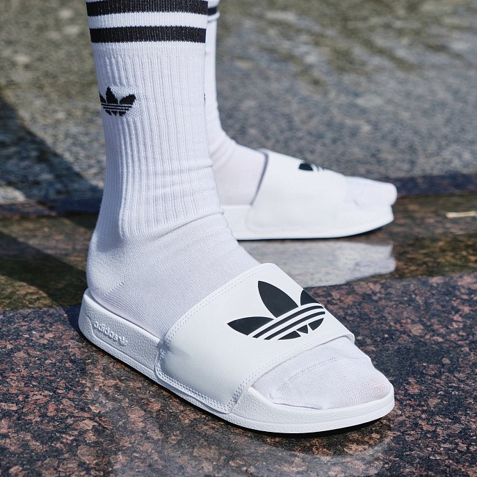 Пантолеты adidas Originals Adilette Lite Cloud White/Core Black/Cloud White