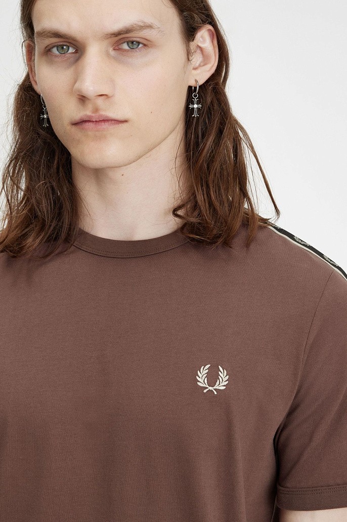 Футболка Fred Perry Contrast Tape Ringer T-Shirt