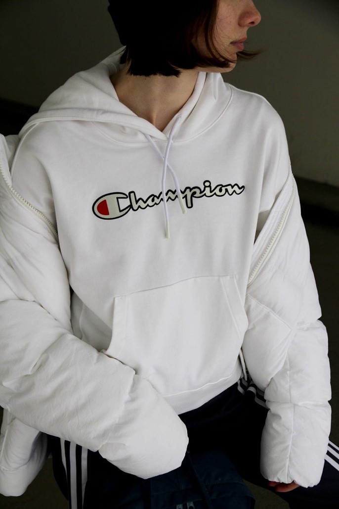 Толстовка женская Champion Vintage Script Logo Cotton Terry Hoodie